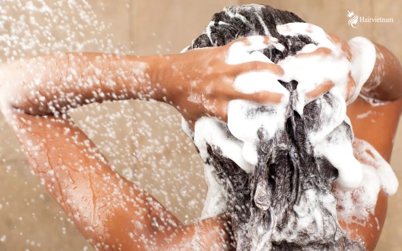 Clarifying Shampoos:
